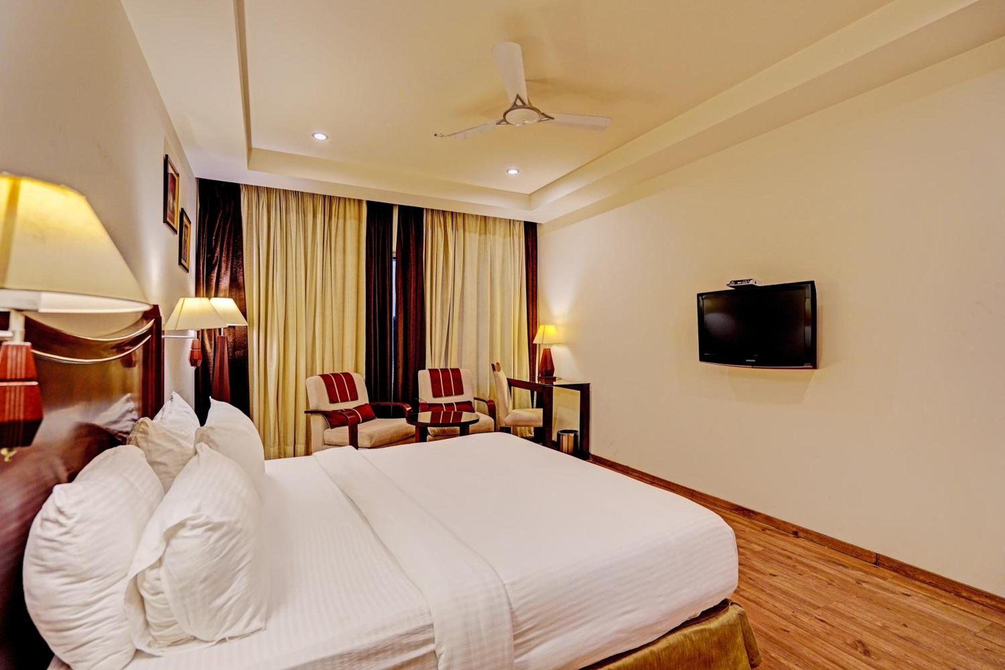 Hotel Grand Aerotech Нью-Делі Екстер'єр фото